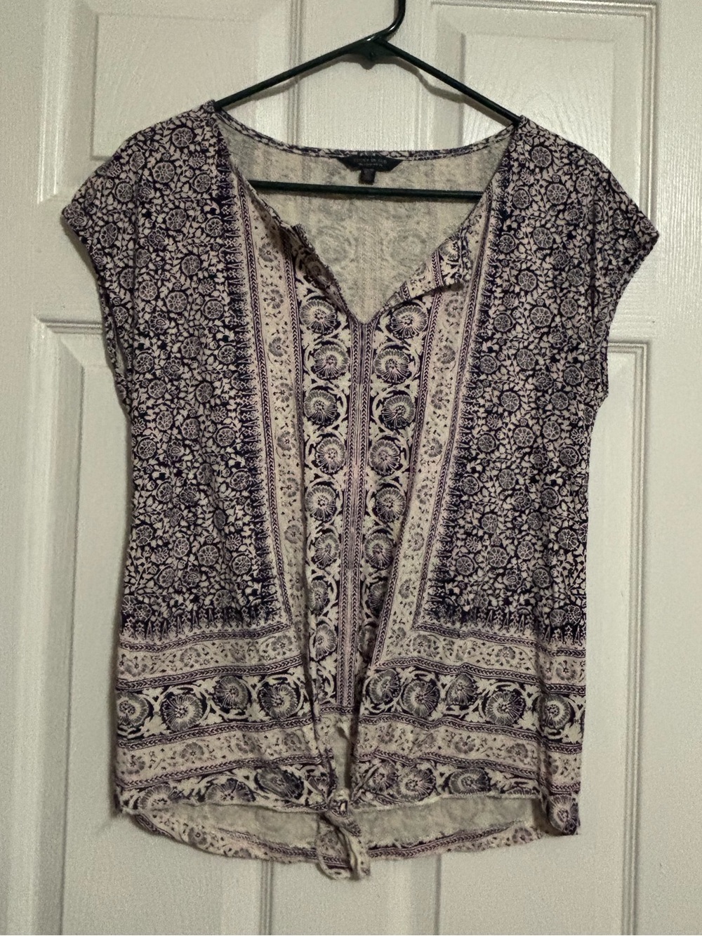 Lucky Brand Purple Floral-Paisley Tie Front Blouse Sz XS VGUC